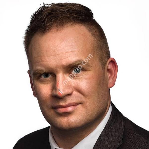 Advokat Øystein Hjelmeset AS