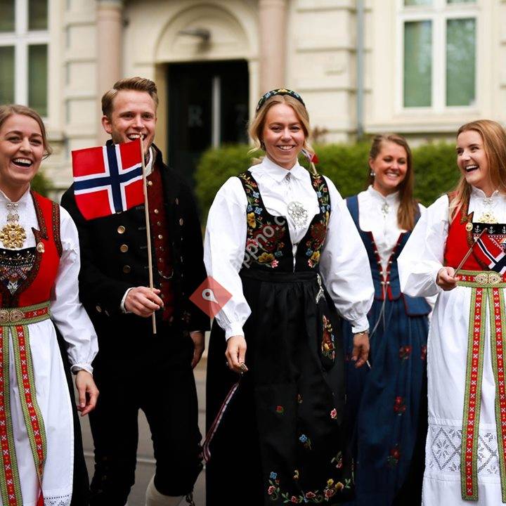 BJØRKLUND klokke- og smykkekjede