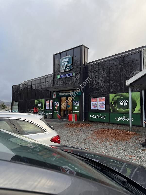 Brueland Post i Butikk