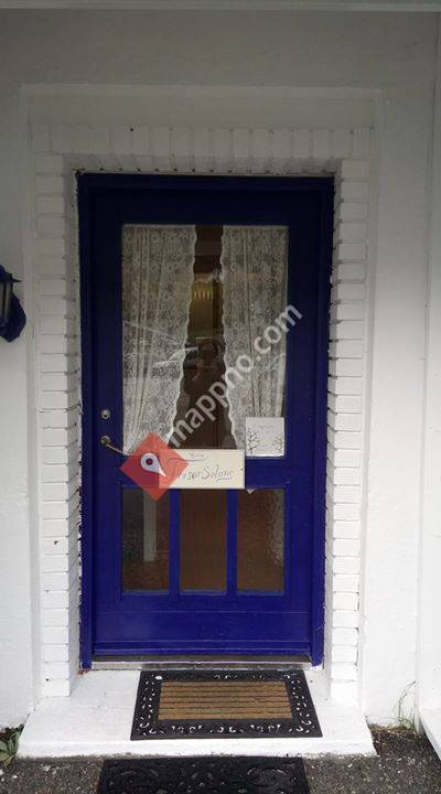 Erna Frisørsalong as