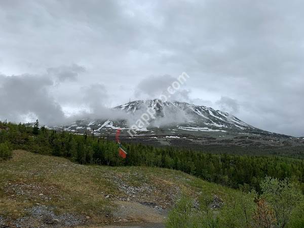 Gaustatoppen hike and ski parking