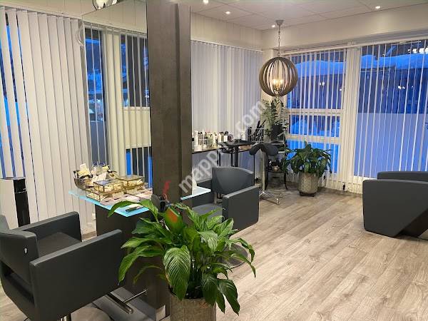 Hårhjørnet Marit Tvenge