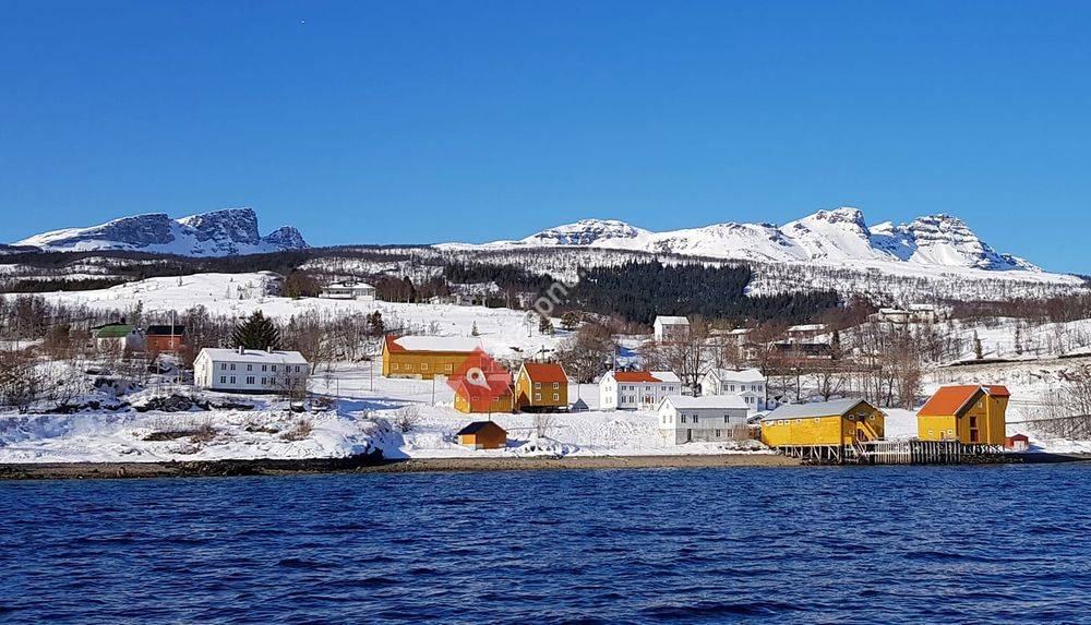 Hamnvik Handelssted Donsegården V/ Einar Johan Dons