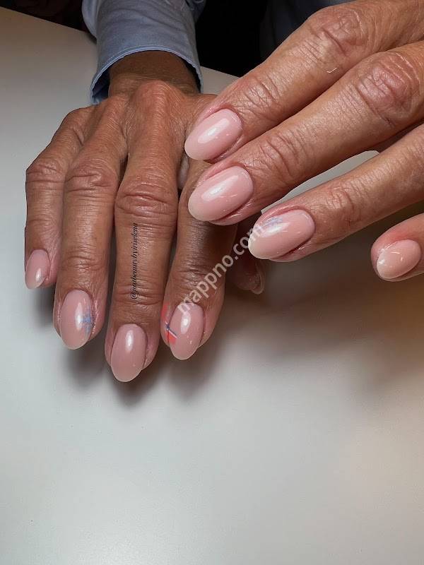 Just Beauty By Iris Elena Hansen