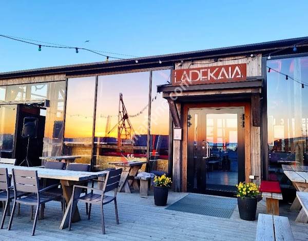Ladekaia