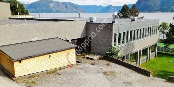 Leikanger Ungdomsskole