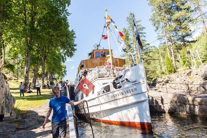 M/S Henrik Ibsen