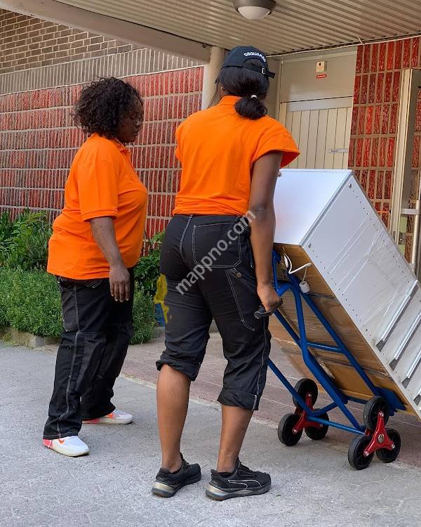 Momos Flytt & Städ Katrineholm AB