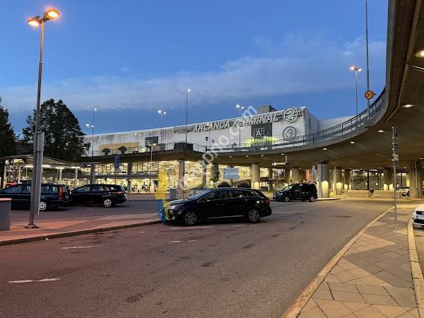 [P] Swedavia Pick up & drop off Terminal 2