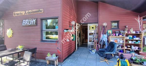 Åpningstider Brukt butikk