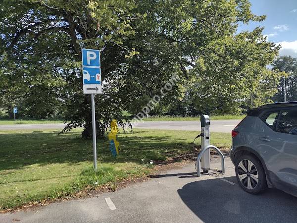 Recharge Charging Station