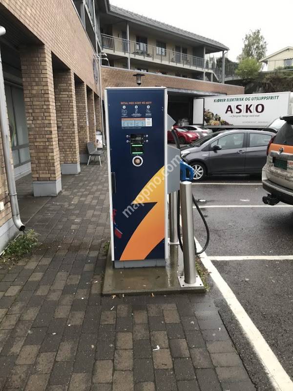 Recharge Ladestasjon