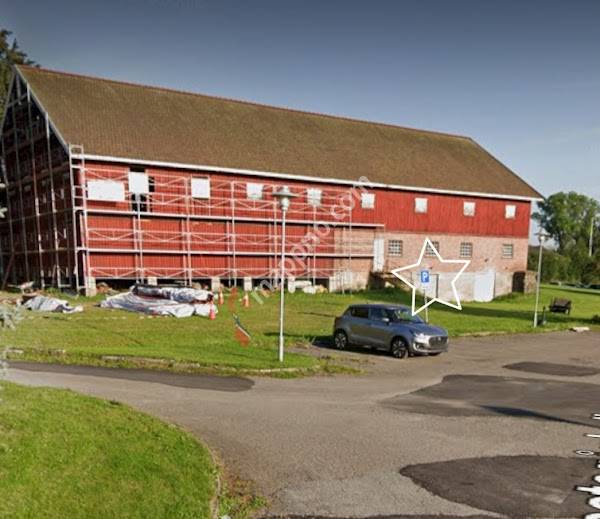 Sande gamle prestegård parkering