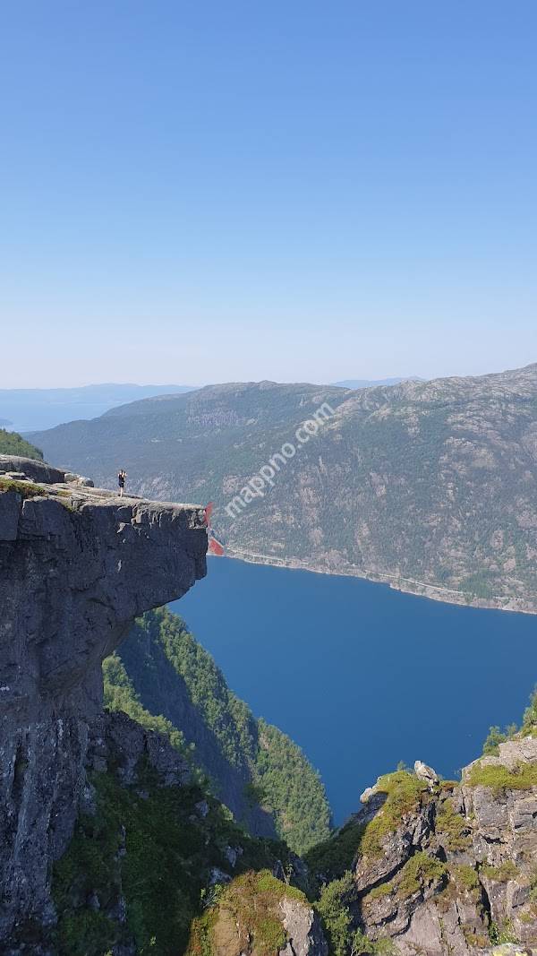 Skomakarnibba car park Hagalid