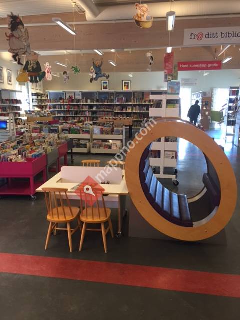 Surnadal folkebibliotek