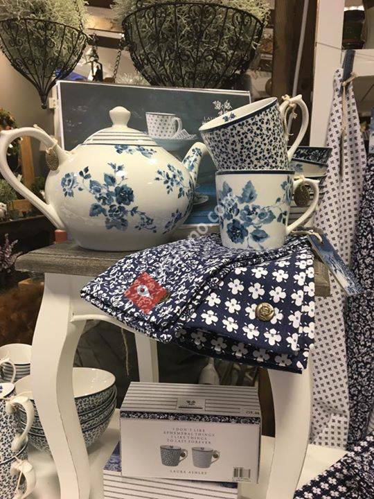 Tines Gårdsbutikk, gardin og interiør