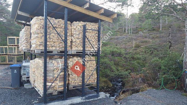 Ved til salgs i Aure